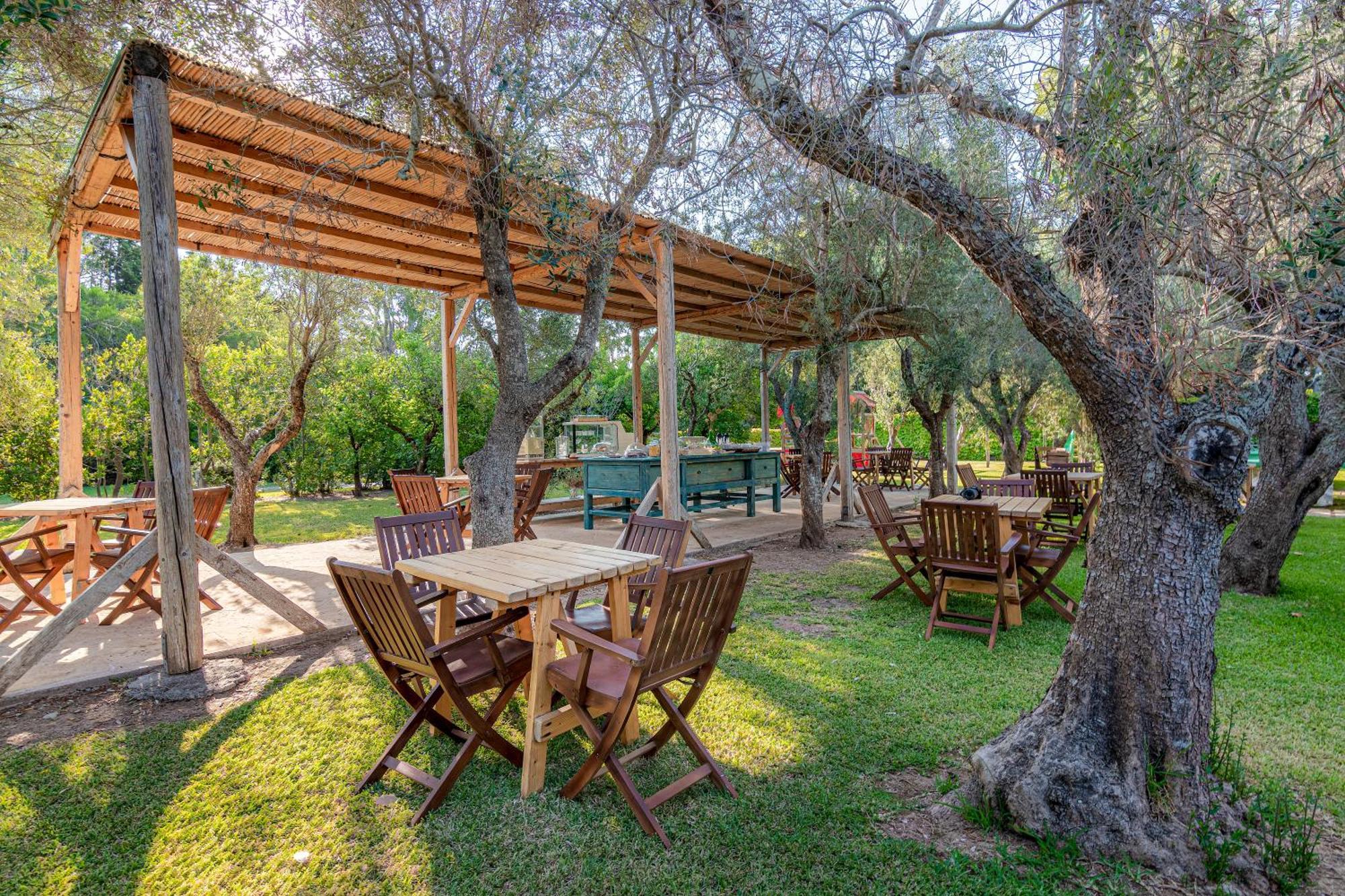 Bio Agriturismo Salos Alimini Exteriér fotografie